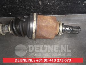Nissan Note Front drive shaft, left O561046 photo 3