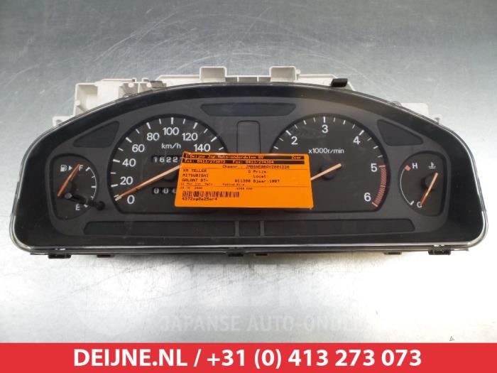Mitsubishi Galant Kilometerteller KM O304752