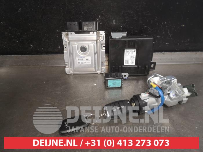 Kia Picanto Kontaktslot+Sleutel O561081