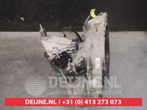 Nissan Micra Getriebe O561114 foto 3
