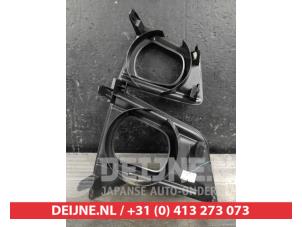Isuzu D-MAX Stoßstangenrost O561151 foto 2