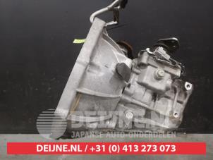 Toyota Aygo Gearbox O561215 photo 2