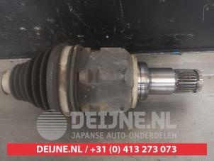 Lexus CT 200h Aandrijfas links-voor O561259 foto 3