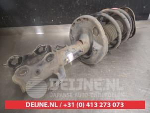 Lexus CT 200h Schokdemperpoot links-voor O561262 foto 2