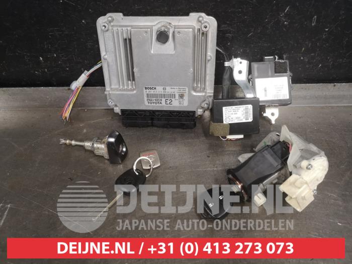 Toyota Auris Slotenset Cilinder (compleet) O561317