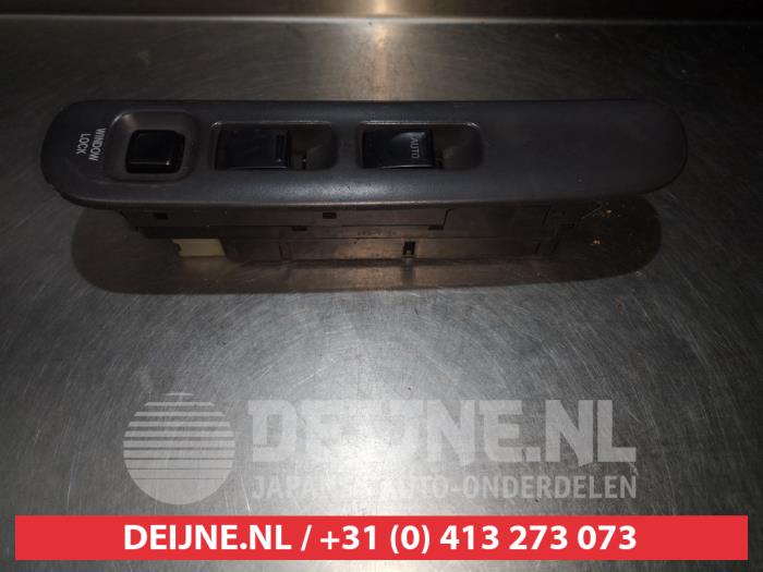 Suzuki Swift Combischakelaar ramen O312261