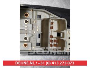 Suzuki Ignis Combischakelaar ramen O312266 foto 2