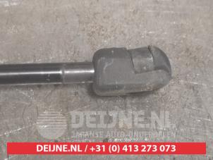 Mitsubishi Lancer Rear gas strut, right O561368 photo 3