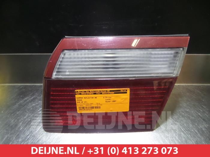 Mazda 626 Stoßstangenreflektor rechts hinten O292946
