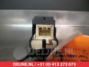 Daihatsu Move Combischakelaar ramen O312230 foto 2