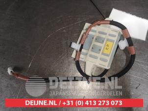 Lexus IS GPS-Antenne O561575 foto 2