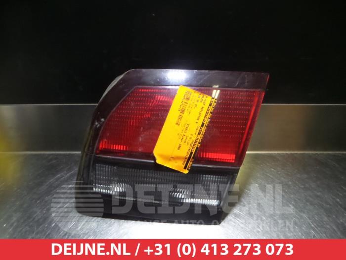 Mazda 626 Heckklappenreflektor rechts O297058