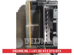 Daihatsu Cuore Ruitenwis Schakelaar O310108 foto 4