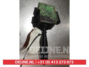 Daihatsu Cuore Ruitenwis Schakelaar O310108 foto 3