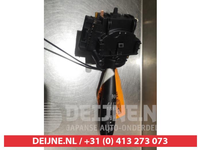 Daihatsu Cuore Scheibenwischer Schalter O310112