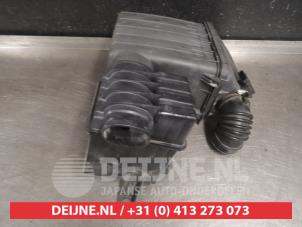 Suzuki Swift Luftfiltergehäuse O561772 foto 2
