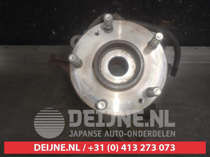 Hyundai I30 Fusee links-voor O561845