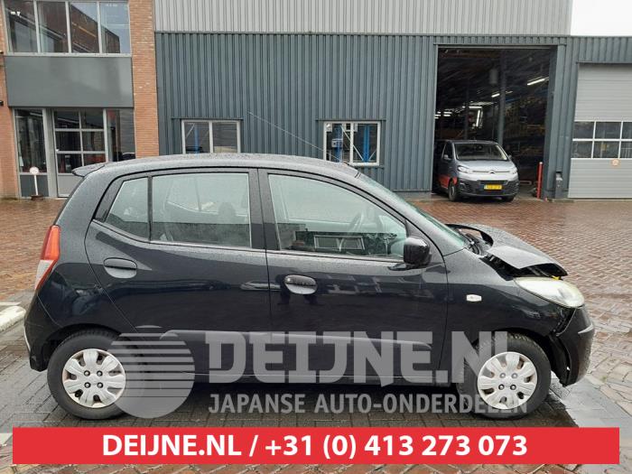Hyundai I10 Rear door window 4-door door, rear right O561870