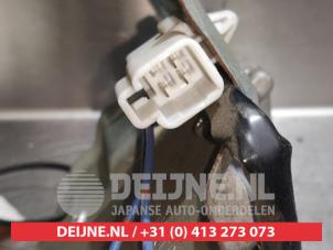Mazda 2 Ruitenwissermotor achter O300961 foto 3