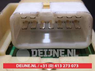 Daihatsu Cuore Kombischalter Fenster O312203 foto 3