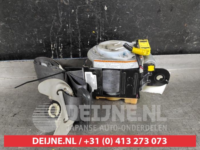 Honda CR-Z Front seatbelt, left O562118