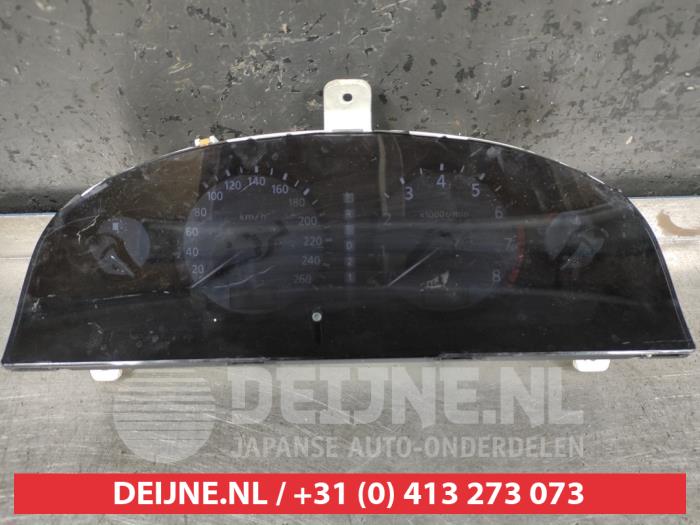 Nissan Maxima Kilometerteller KM O304452