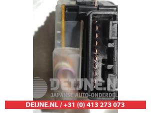 Daihatsu Sirion Ruitenwis Schakelaar O310078 foto 4