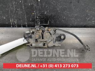 Gebruikte Motorkap Slotmechaniek Mazda 3 (BM/BN) 1.5 Skyactiv-G 100 16V Prijs € 50,00 Margeregeling aangeboden door V.Deijne Jap.Auto-onderdelen BV