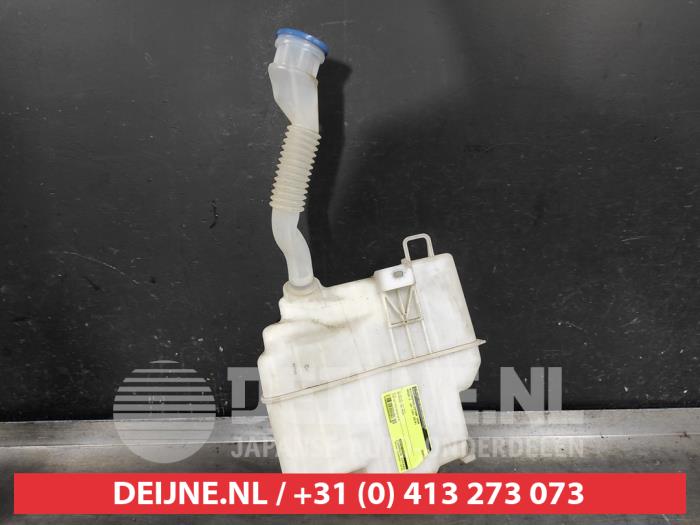 Mazda 3 Scheibensprühertank vorne O562239