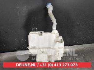 Mazda 3 Scheibensprühertank vorne O562239 foto 2