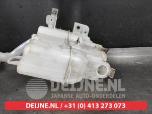 Mazda 3 Scheibensprühertank vorne O562239 foto 3