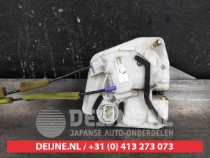 Mazda 3 Deurslot Mechaniek 4Deurs links-achter O562241 foto 2