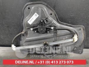 Mazda 3 Ruitmechaniek 4Deurs rechts-achter O562247 foto 2