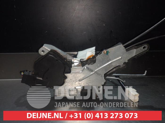 Lexus IS Türschlossmechanik 4-türig rechts vorne O280957