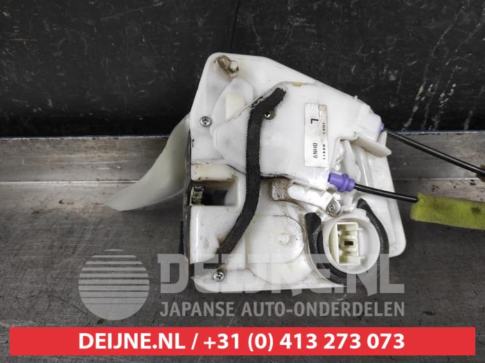 Mazda 3 Deurslot Mechaniek 4Deurs rechts-achter O562316