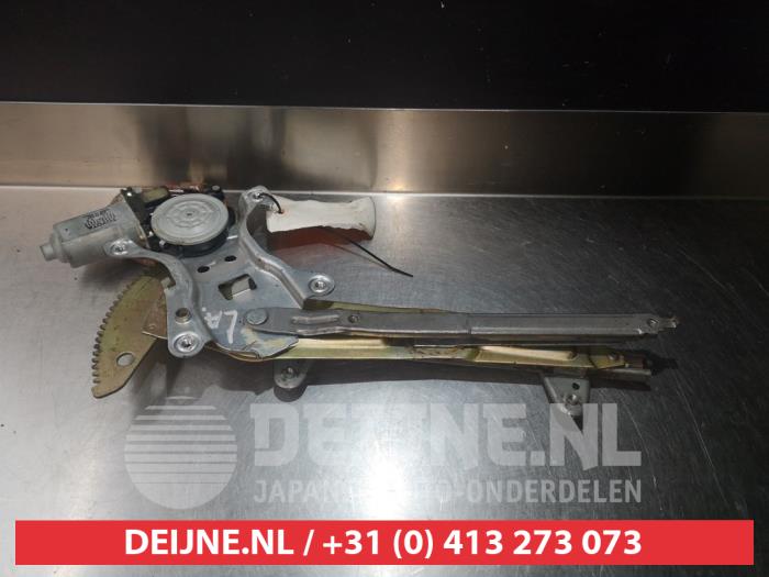 Toyota Camry Ruitmechaniek 4Deurs links-achter O290949