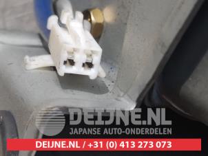 Mazda Demio Scheibenwischermotor hinten O300956 foto 4