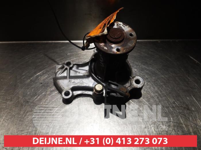 Gebruikte Waterpomp Mitsubishi Space Star (DG) 1.3 16V Prijs € 50,00 Margeregeling aangeboden door V.Deijne Jap.Auto-onderdelen BV