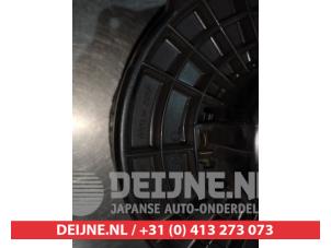Mazda 2 Heating and ventilation fan motor O366893 photo 3