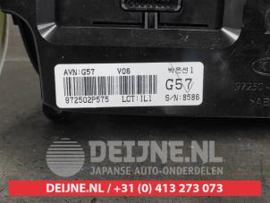 Kia Sorento Heater control panel O562537 photo 3