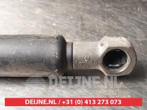 Hyundai Getz Gasdemper rechts-achter O294669 foto 2