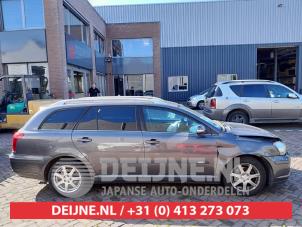 Toyota Avensis Türscheibe 4-türig rechts vorne O562574 foto 2