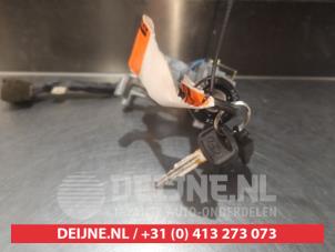 Hyundai Lantra Ignition lock + key O334885 photo 2