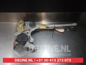 Toyota Avensis Verso Ruitmechaniek 4Deurs links-achter O290942 foto 3