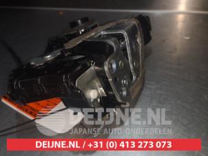 Toyota Rav-4 Deurslot Mechaniek 4Deurs rechts-voor O281233 foto 3