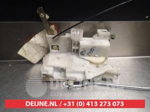 Toyota Avensis Deurslot Mechaniek 4Deurs rechts-voor O281234 foto 2