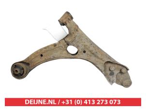 Toyota Avensis Draagarm onder links-voor O562841 foto 2