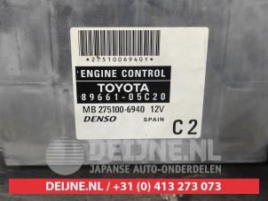 Toyota Avensis Engine management computer O562877 photo 2