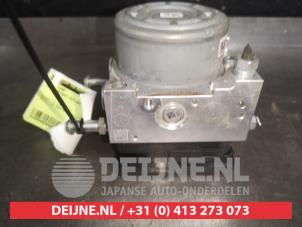 Mitsubishi Outlander ABS pump O562901 photo 3