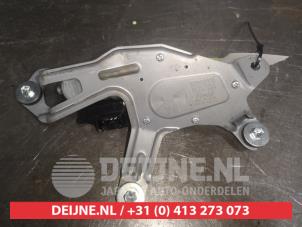 Toyota Aygo X Ruitenwissermotor achter O562911 foto 2